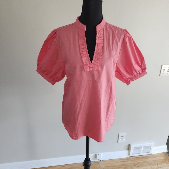 Avara Tops - NWT Pink Ruffled Women's Top
